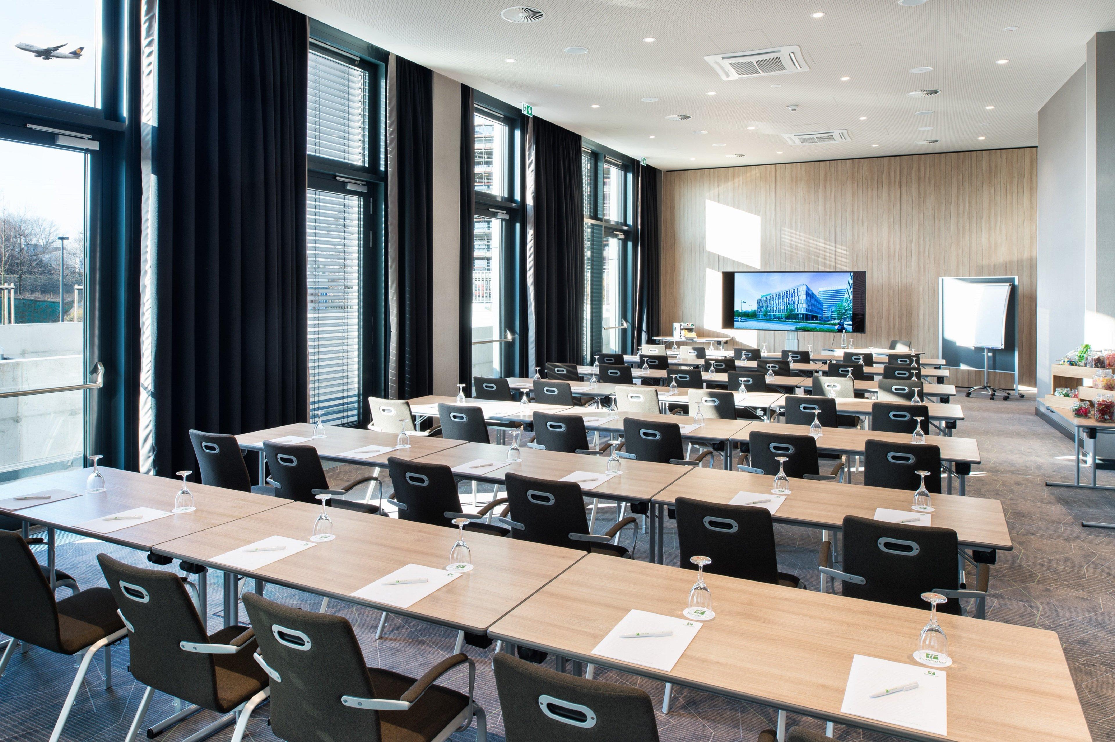 Frankfurt Airport By Ihg 4*