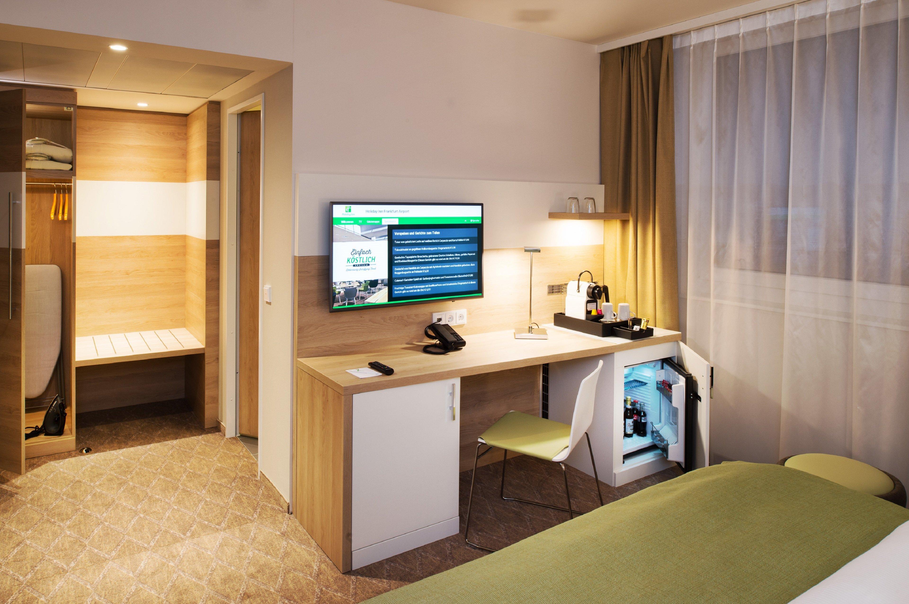 Hotel Frankfurt Airport By Ihg 4*