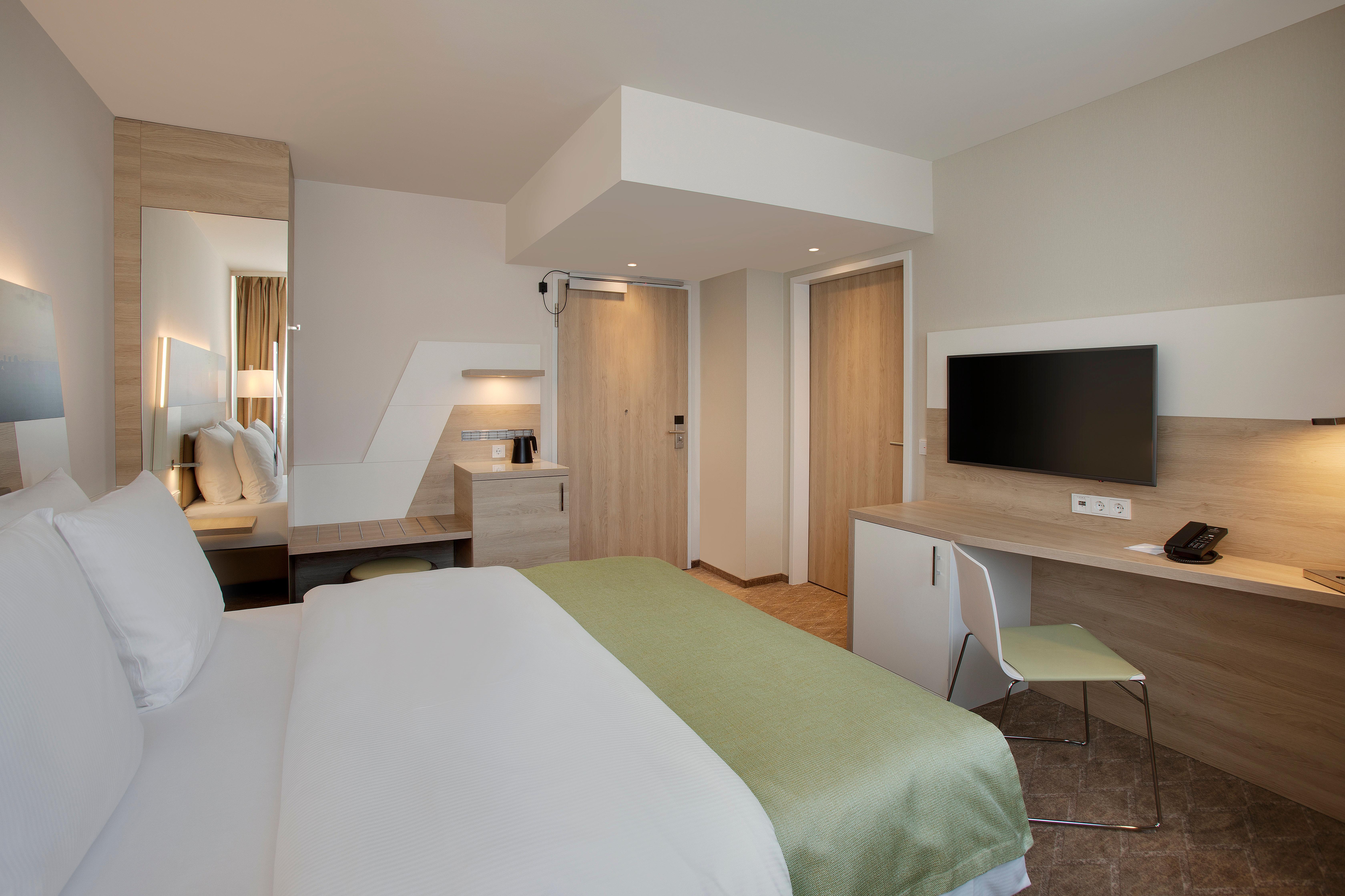 Frankfurt Airport By Ihg